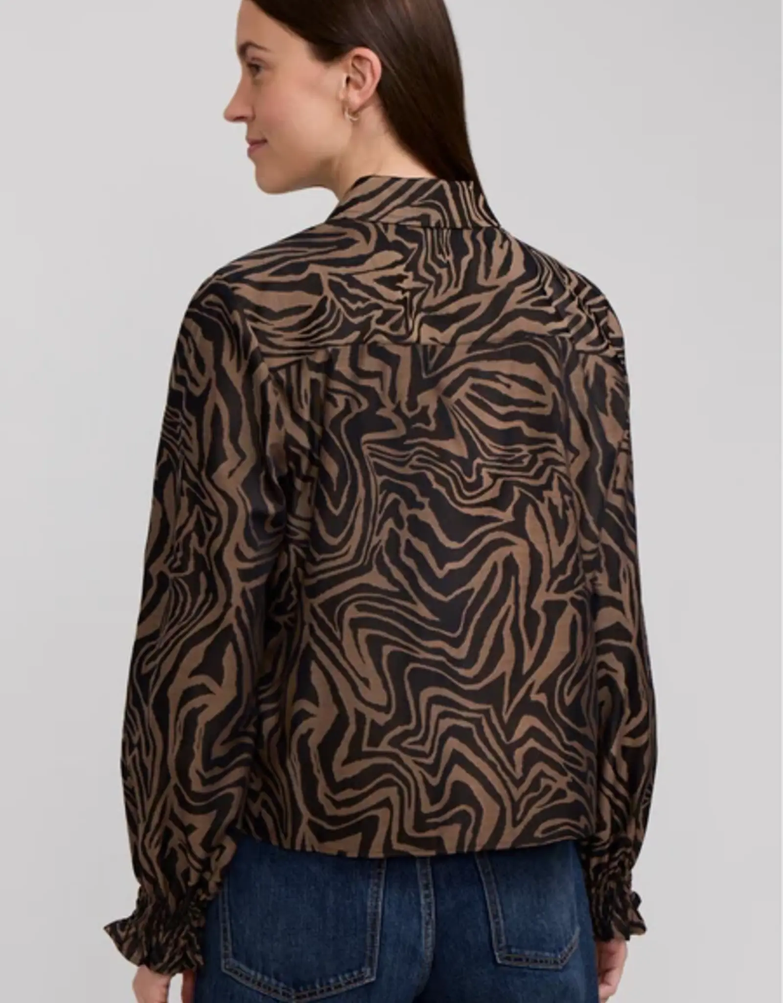 Foxcroft Foxcroft Vivienne Almond/Black Zebra Shirt