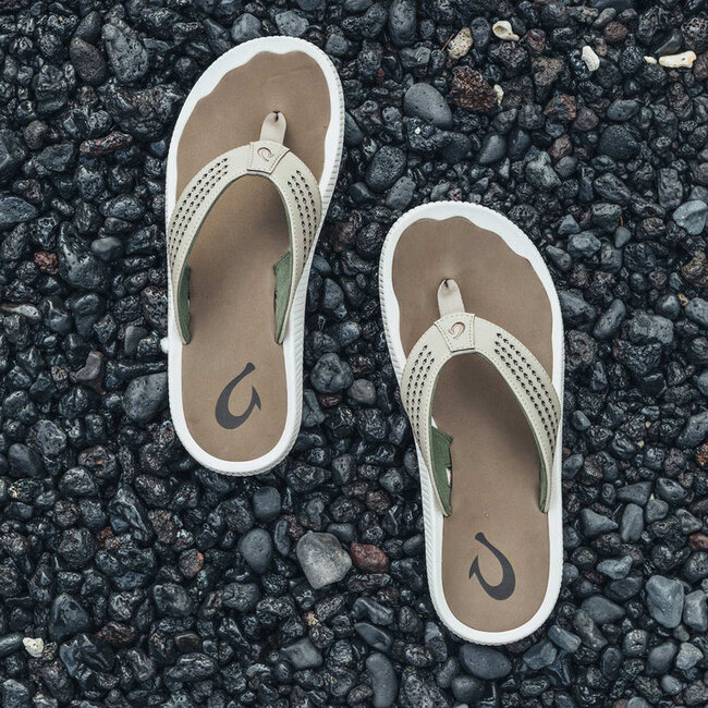 Olukai Ulele Men’s Beach Sandals