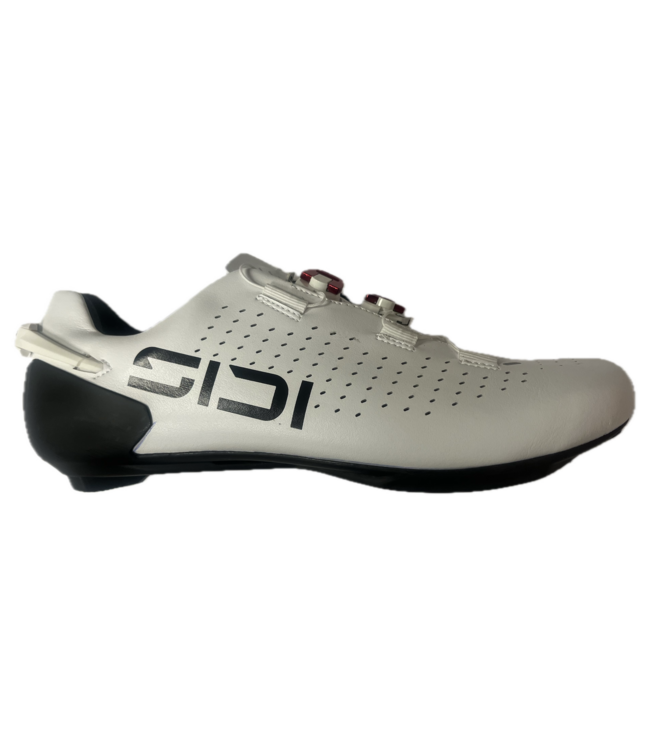 SHOT 3 (cosmetic defects)