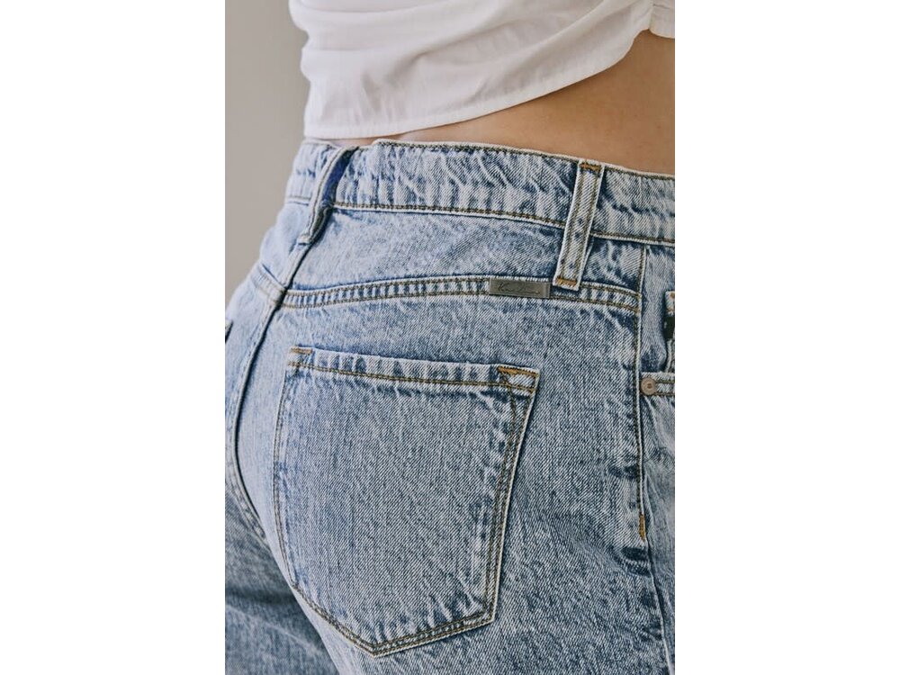 KanCan High Waisted Light Wash Mom Jeans