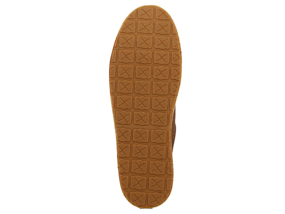 Twisted X Kicks in Clay