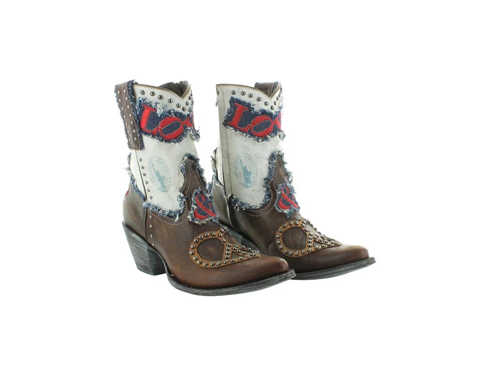 Yippee Ki Yay by Old Gringo Love & Peace