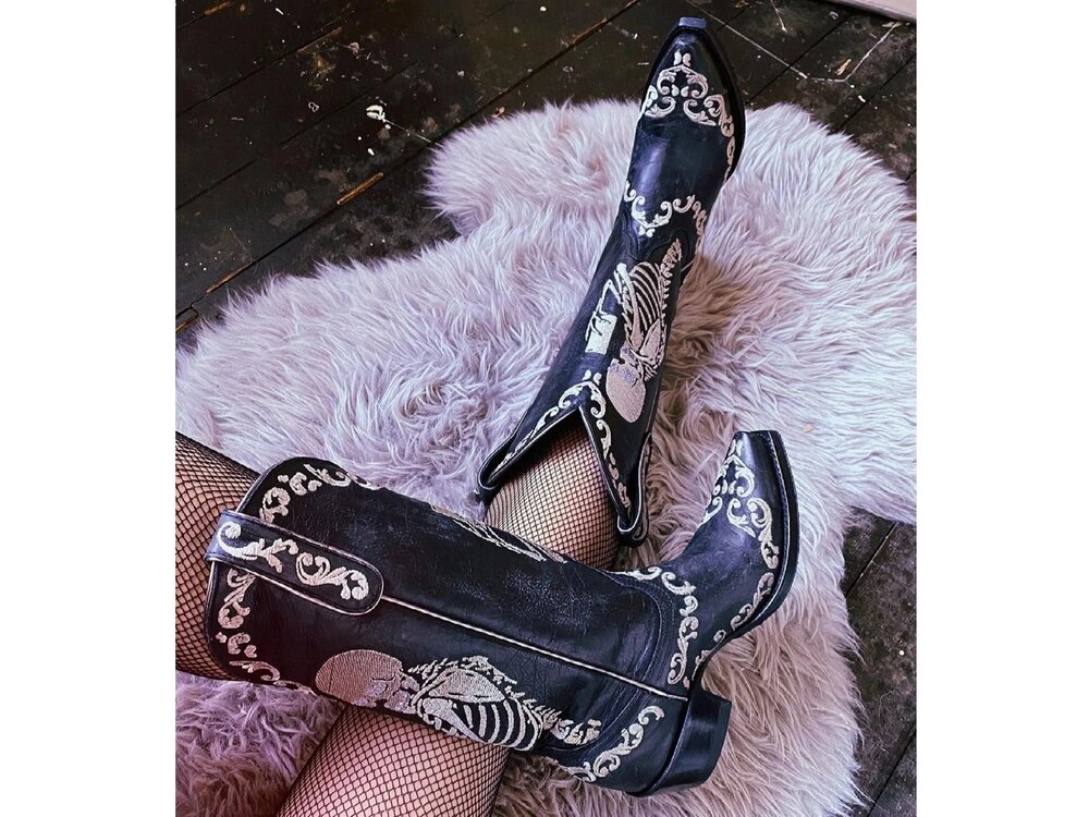 Yippee Ki Yay by Old Gringo Selfie