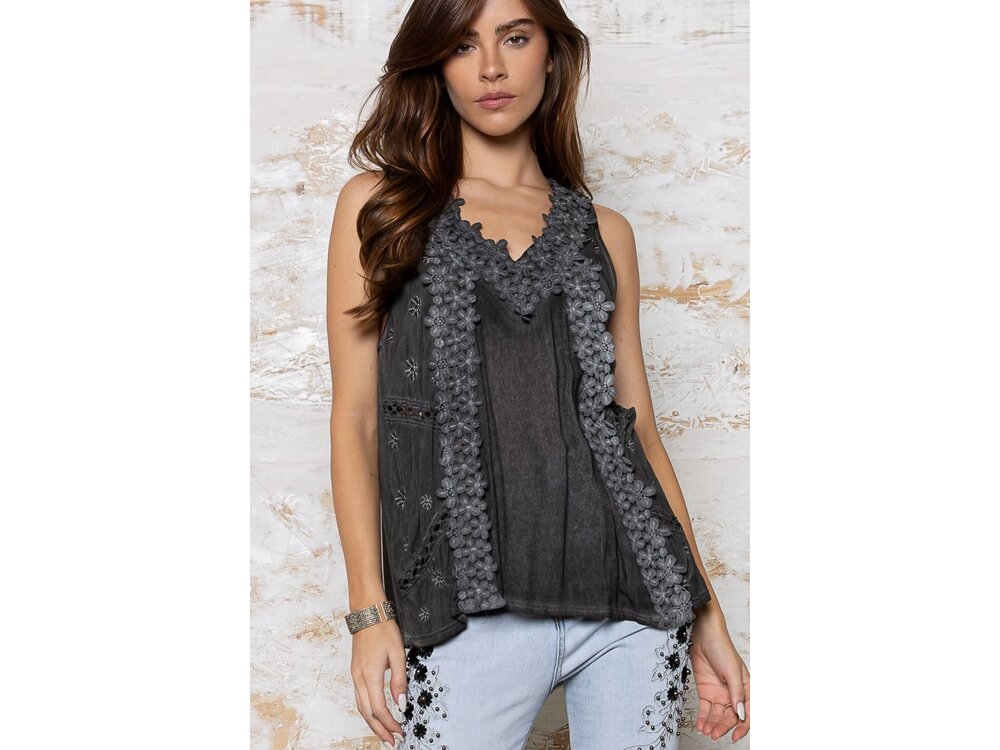 Pol Floral Embroidered V-Neck Top