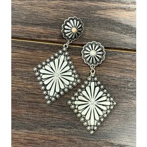 Isac Trading Concho Earring- 722599