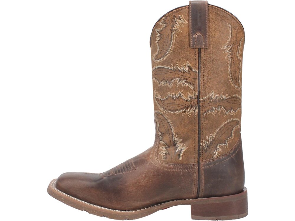 Laredo Bradshaw- 7933