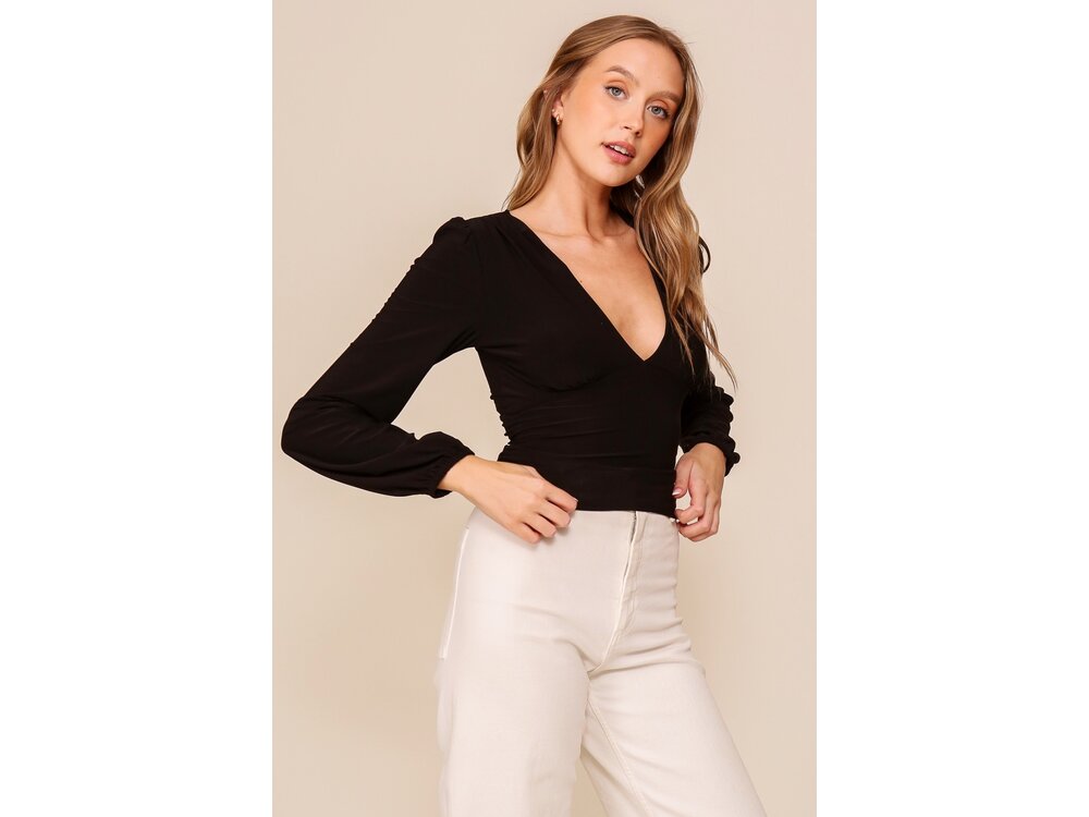 Timing V-Neck Ruched Side LongSleeve- Black