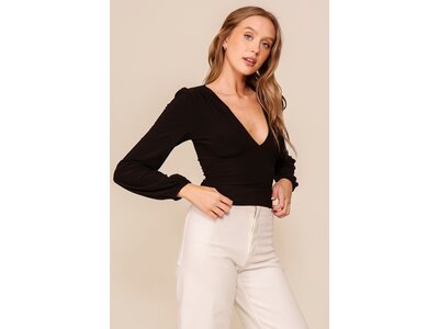 Timing V-Neck Ruched Side LongSleeve- Black