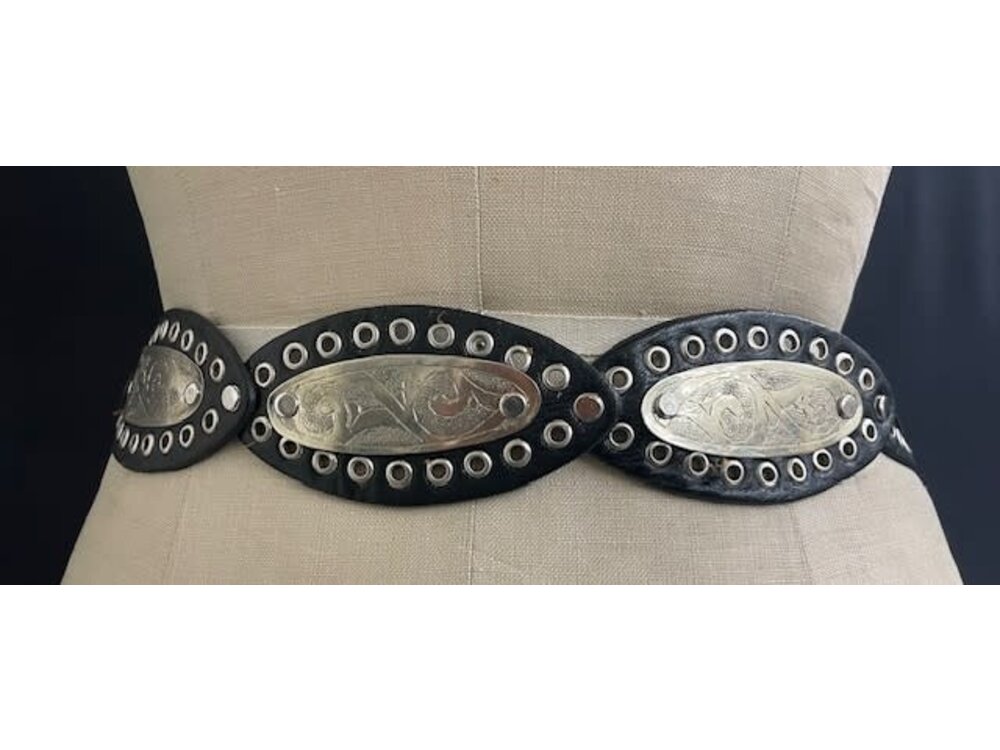 Dairi Handmade Oval Leather Belt with Silver Plated Concho- B317- Black