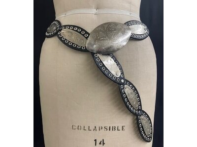 Dairi Handmade Oval Leather Belt with Silver Plated Concho- B317- Black