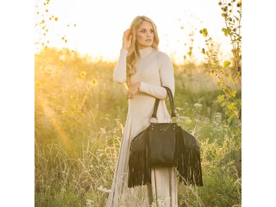 STS Ranchwear Indie Carman Purse- Black