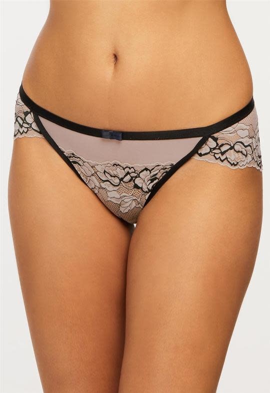 Montelle Parisian Kiss Brazillian