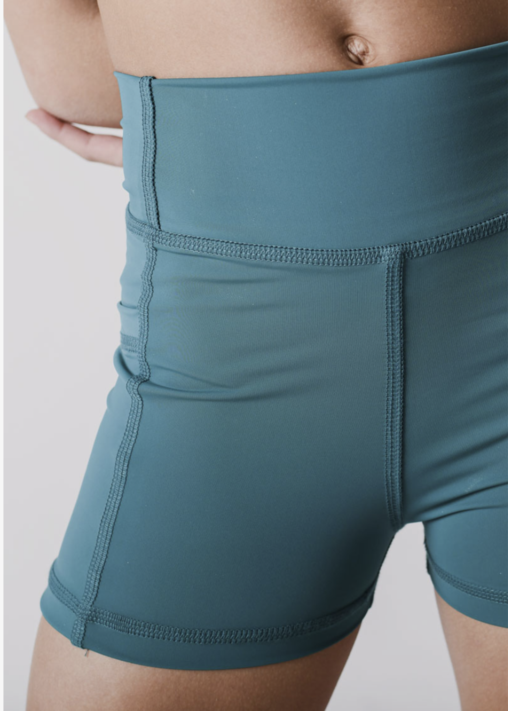 DAROCH UPBEAT SHORT