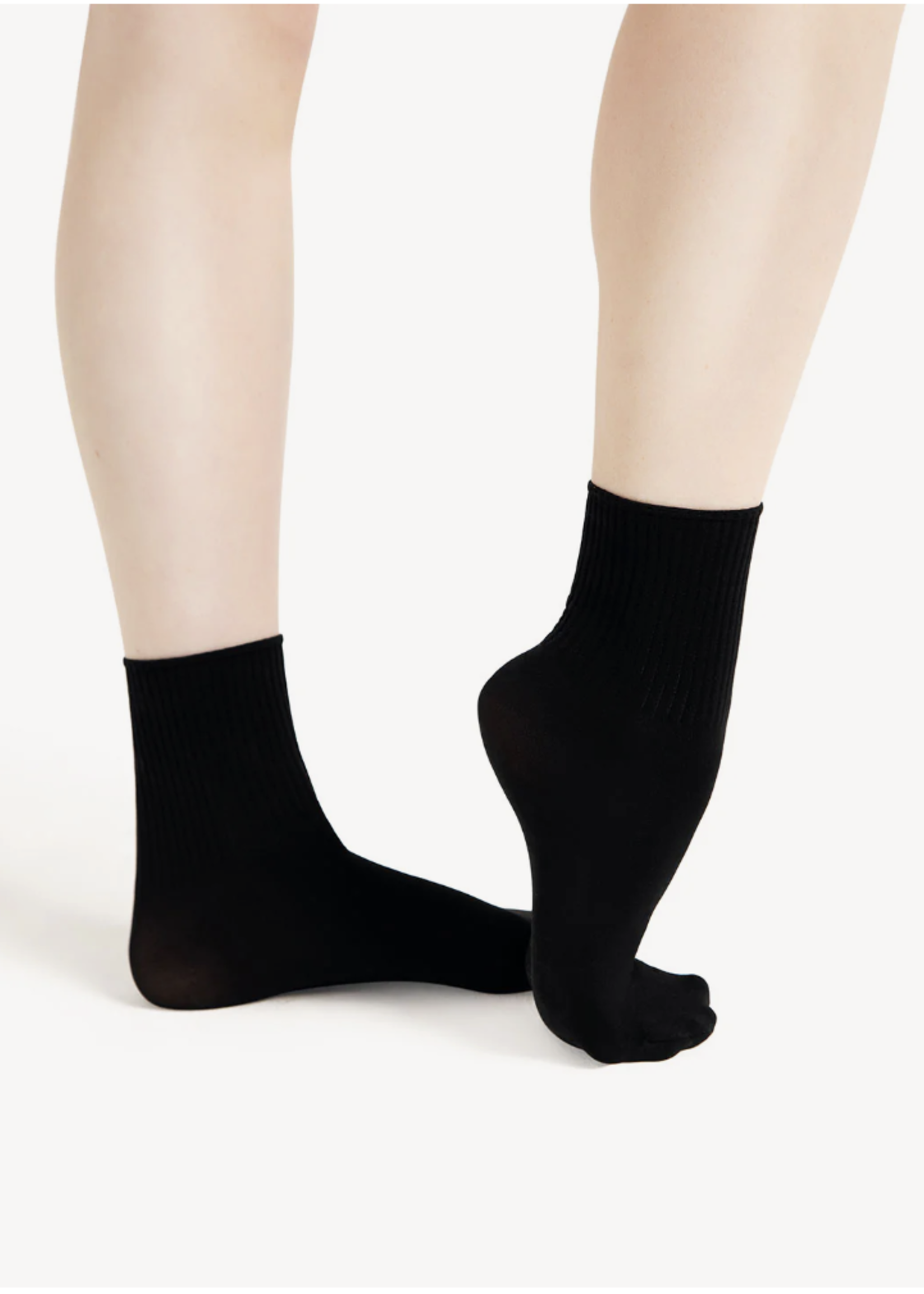 CAPEZIO ADULT RIBBED BALLET SOCK