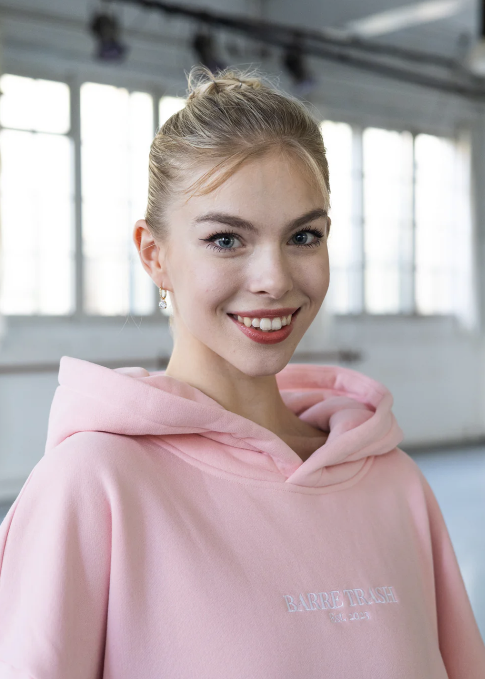 BARRE TRASH THE OVERSIZED HOODIE