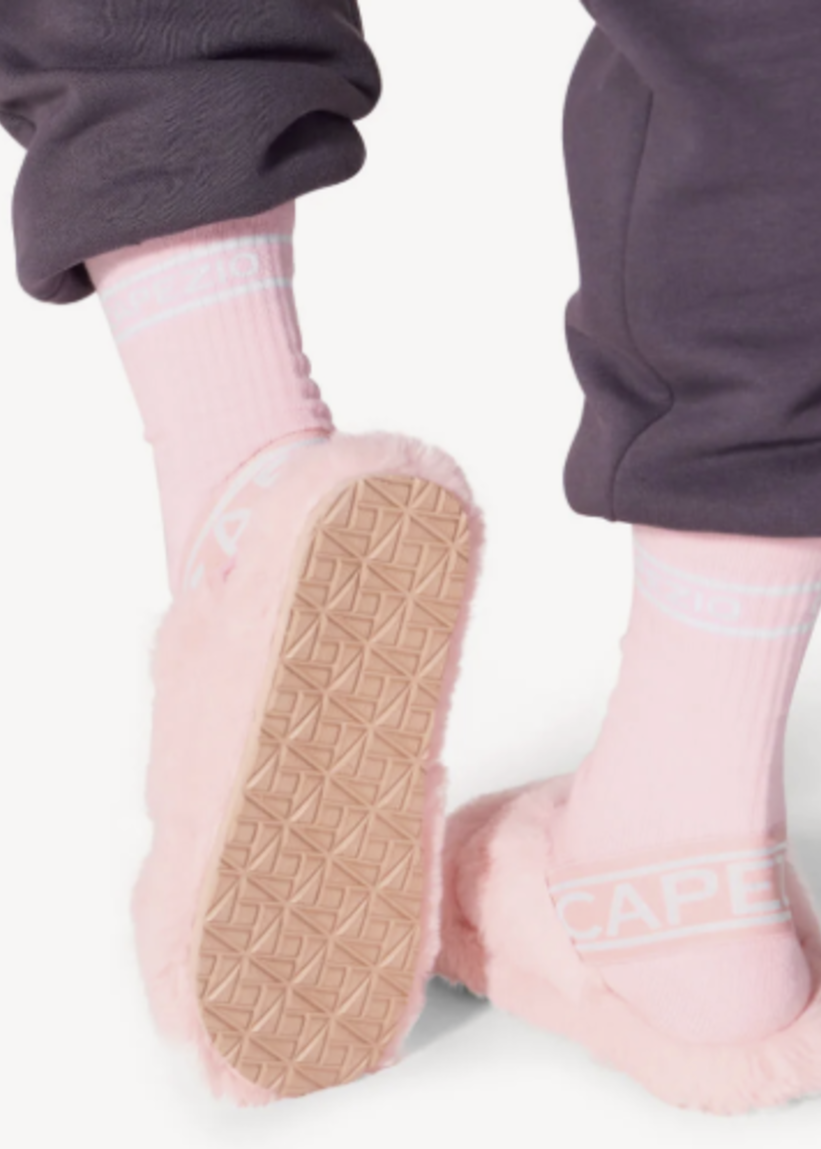 CAPEZIO VARSITY PLUSH SLIPPER