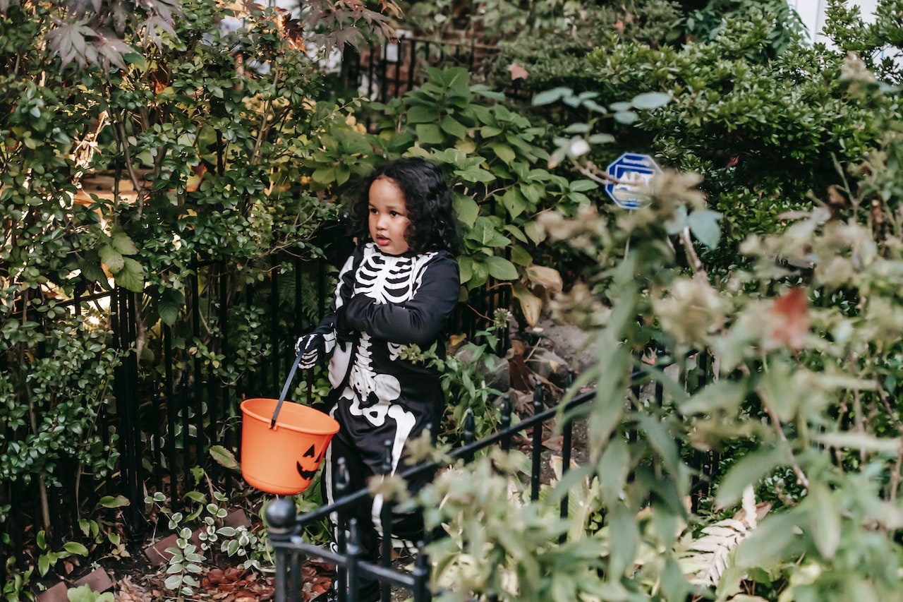 How to Prepare for Your Toddler’s First Trick or Treat