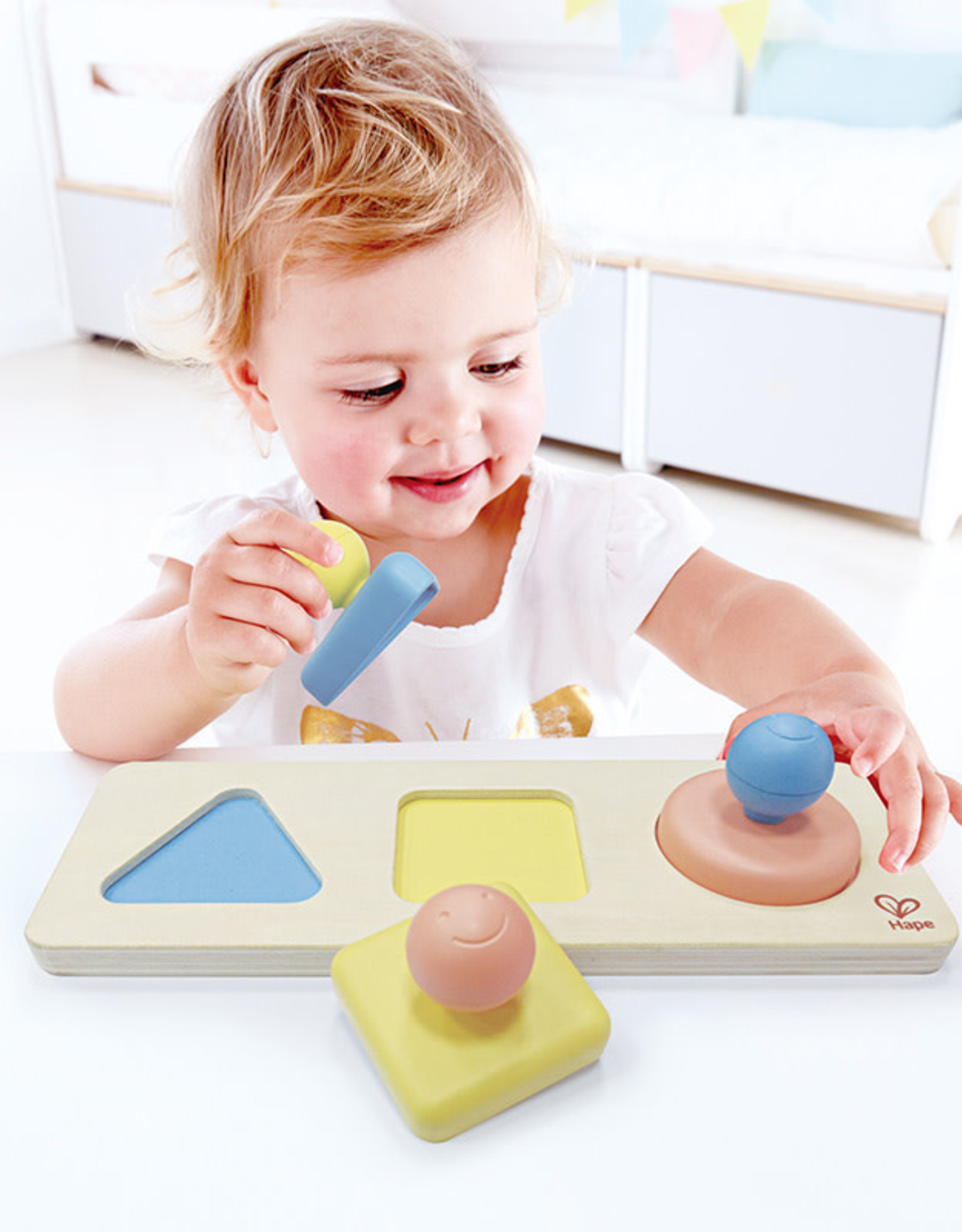 Hape Toys Montessori Mirror Shape Puzzle