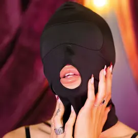 Sei Mio Hoodwinked & Kinked Blackout Deprivation Hood