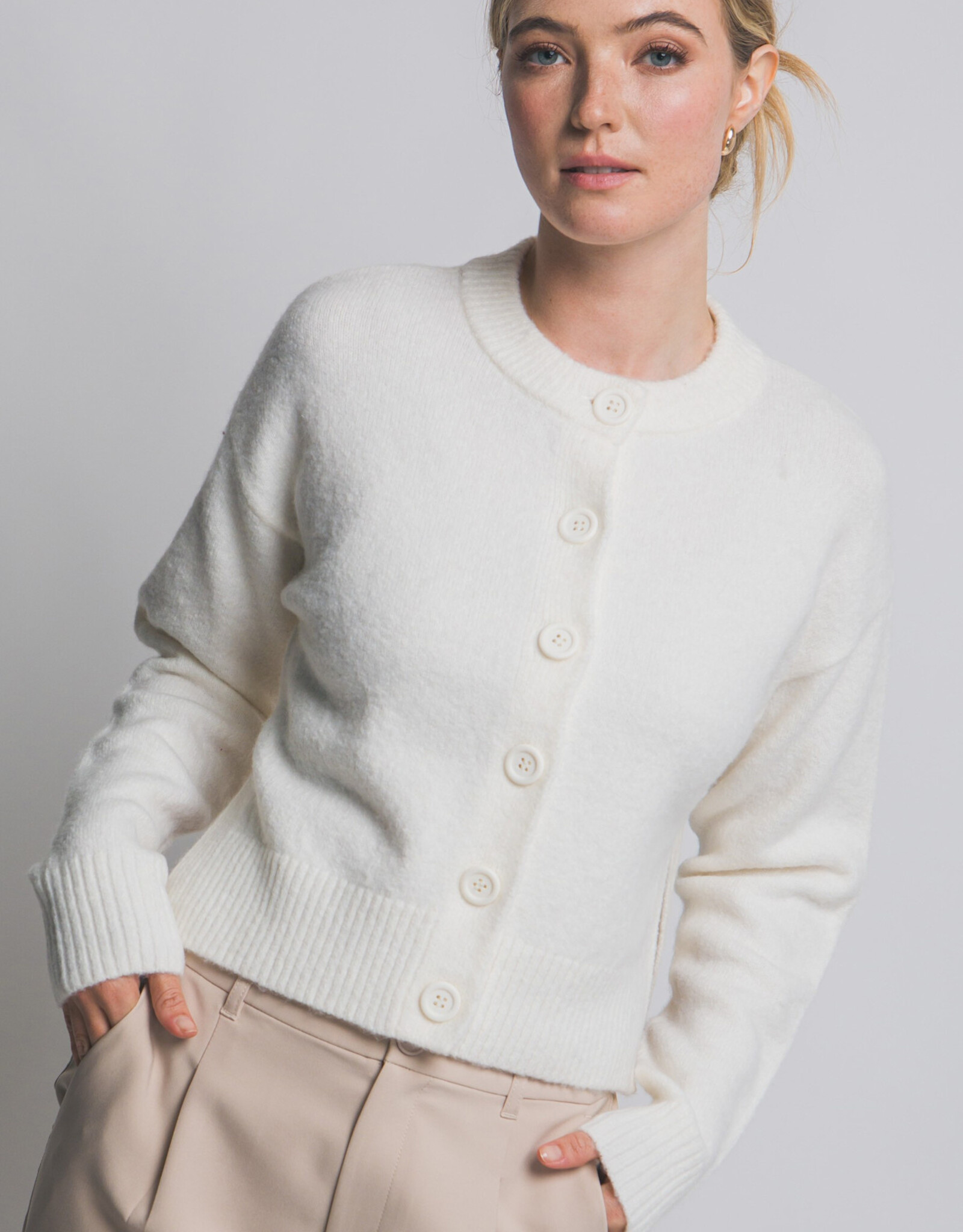 Miss Bliss LT Chunky Crew Neck Cardigan W Buttons-Ivory