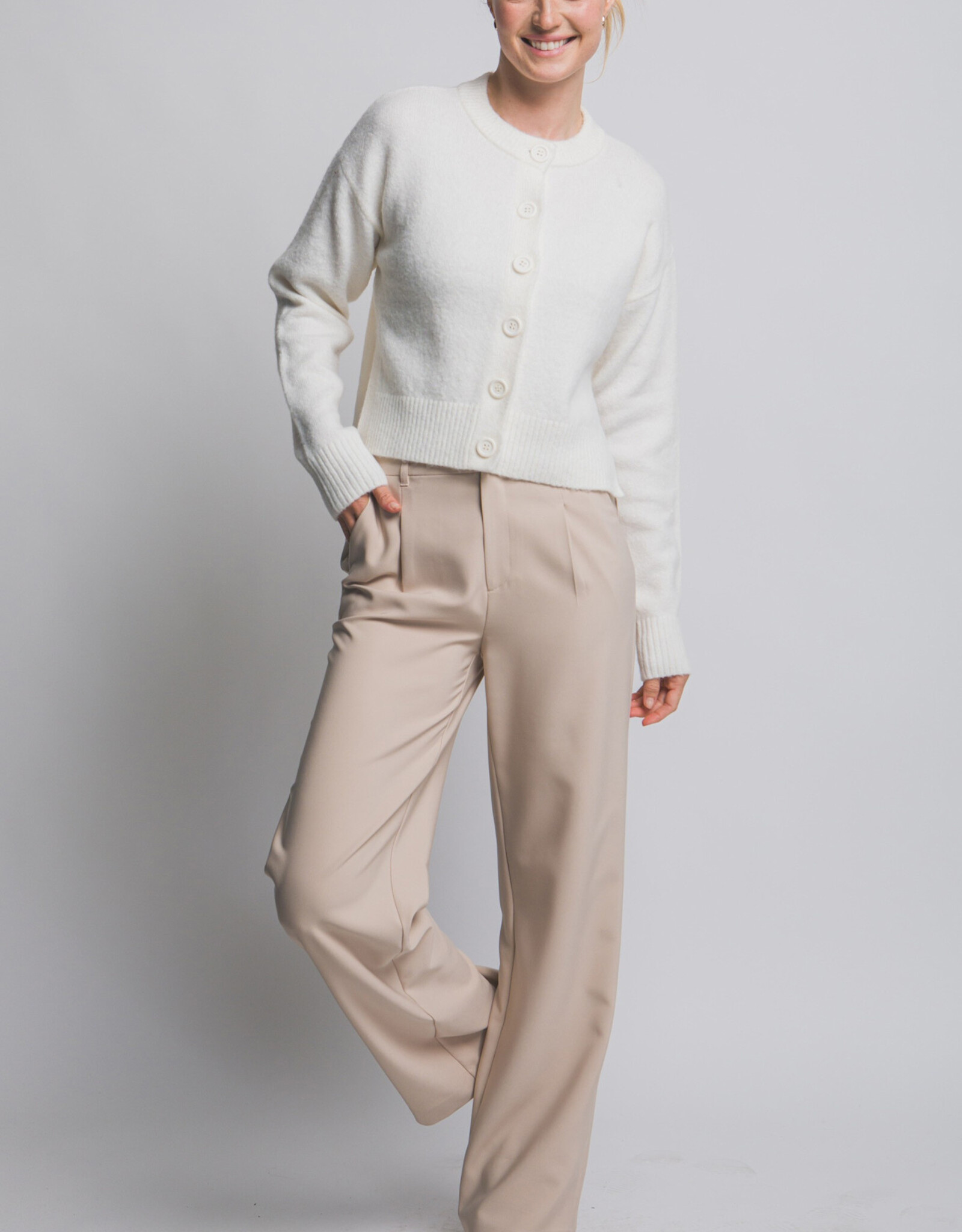 Miss Bliss LT Chunky Crew Neck Cardigan W Buttons-Ivory