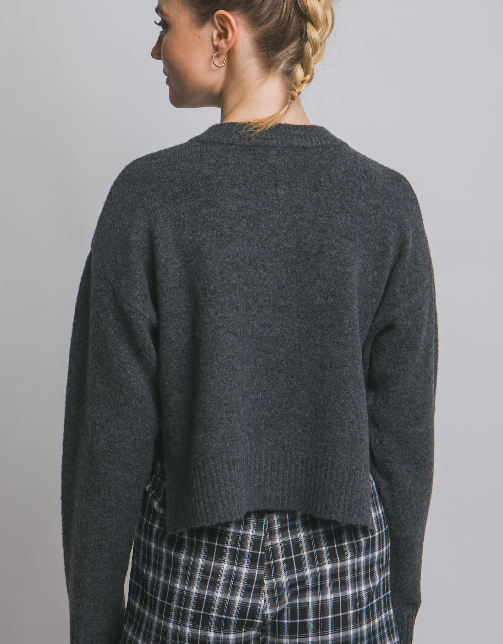 Miss Bliss LT Chunky Crew Neck Cardigan W Buttons-Charcoal