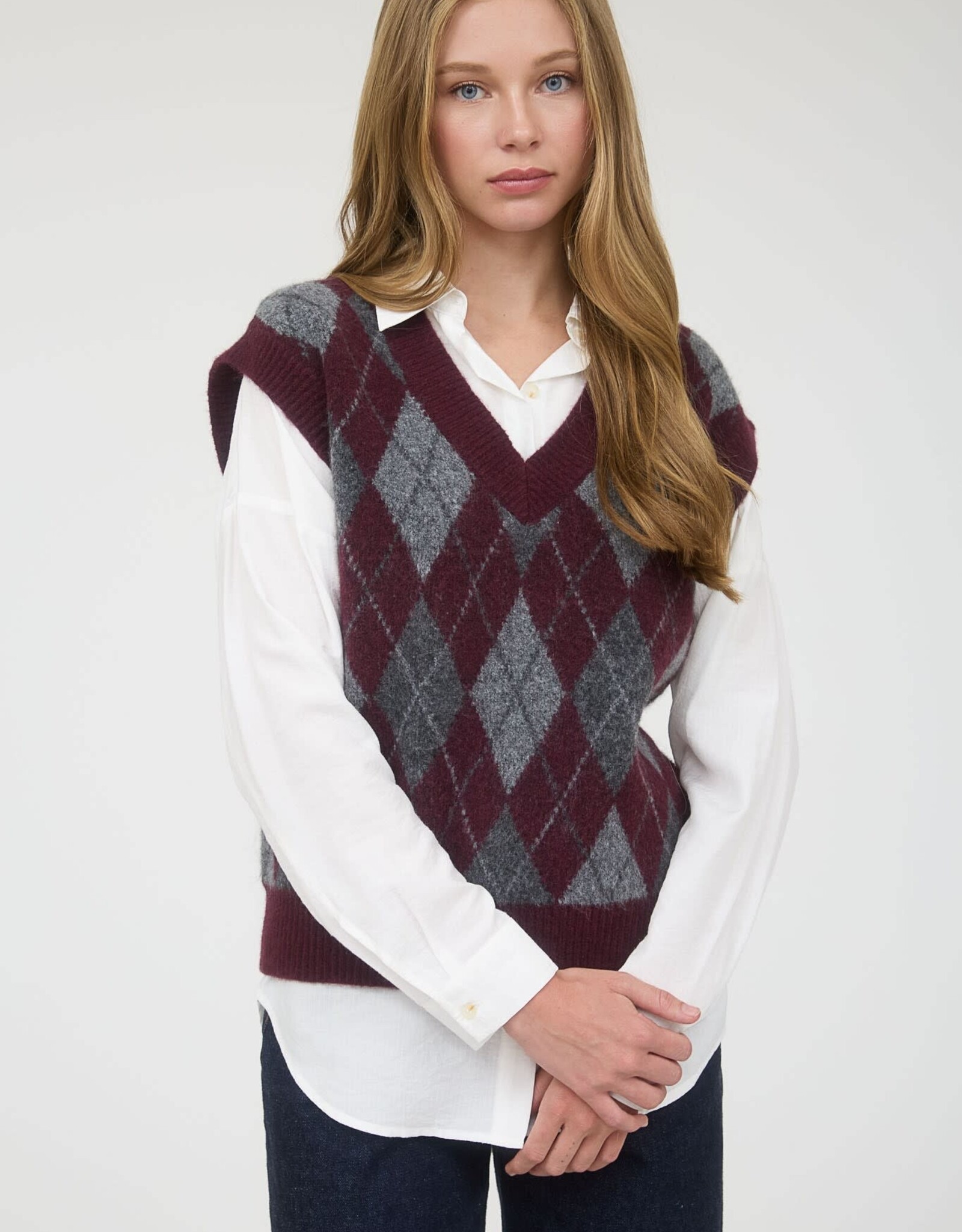 Miss Bliss Blu Argyle V Neck Sleeveless Knit Pullover Vest- Oxblood/multi