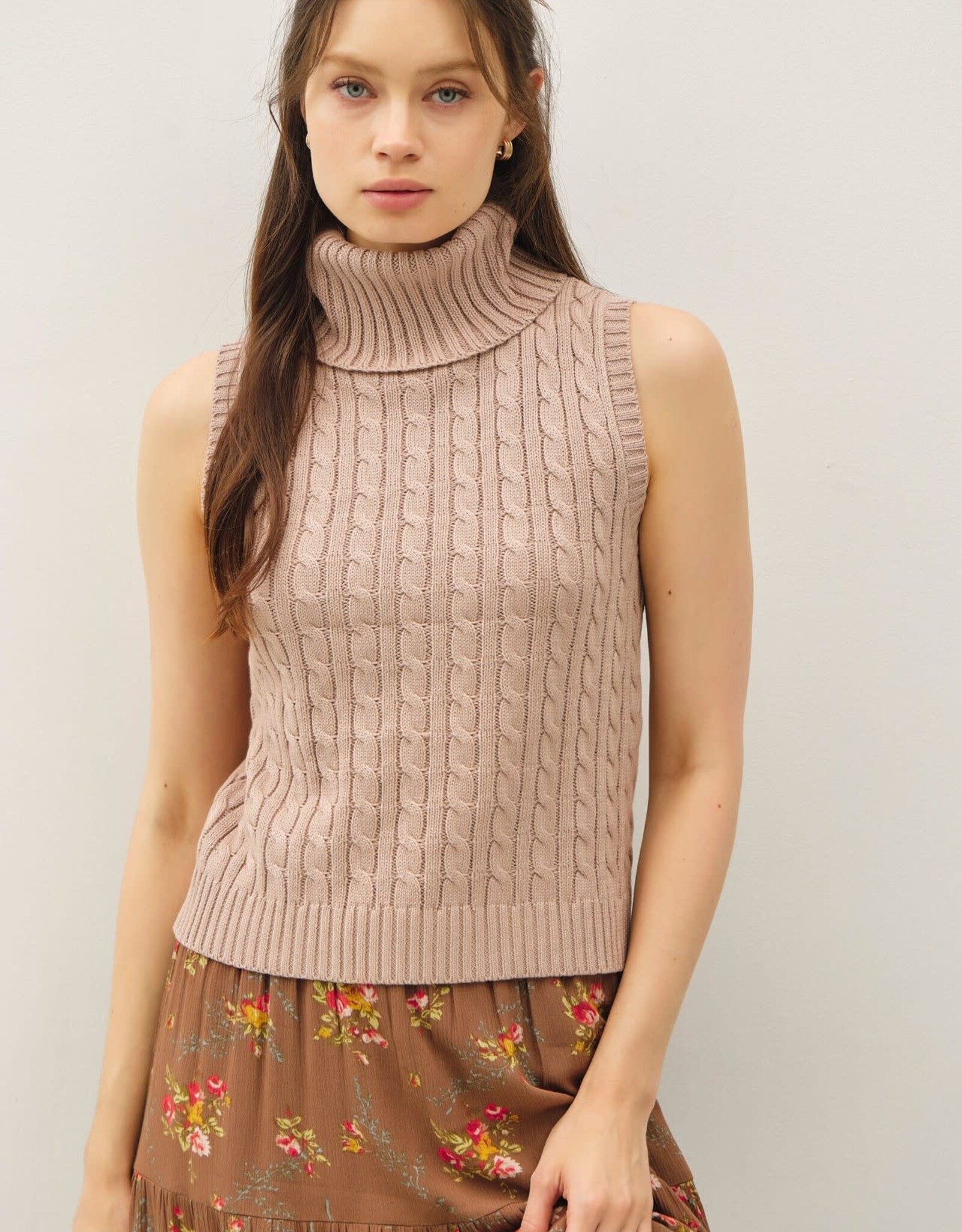 Miss Bliss BC Chunky Cable Sweater Vest Top-Taupe