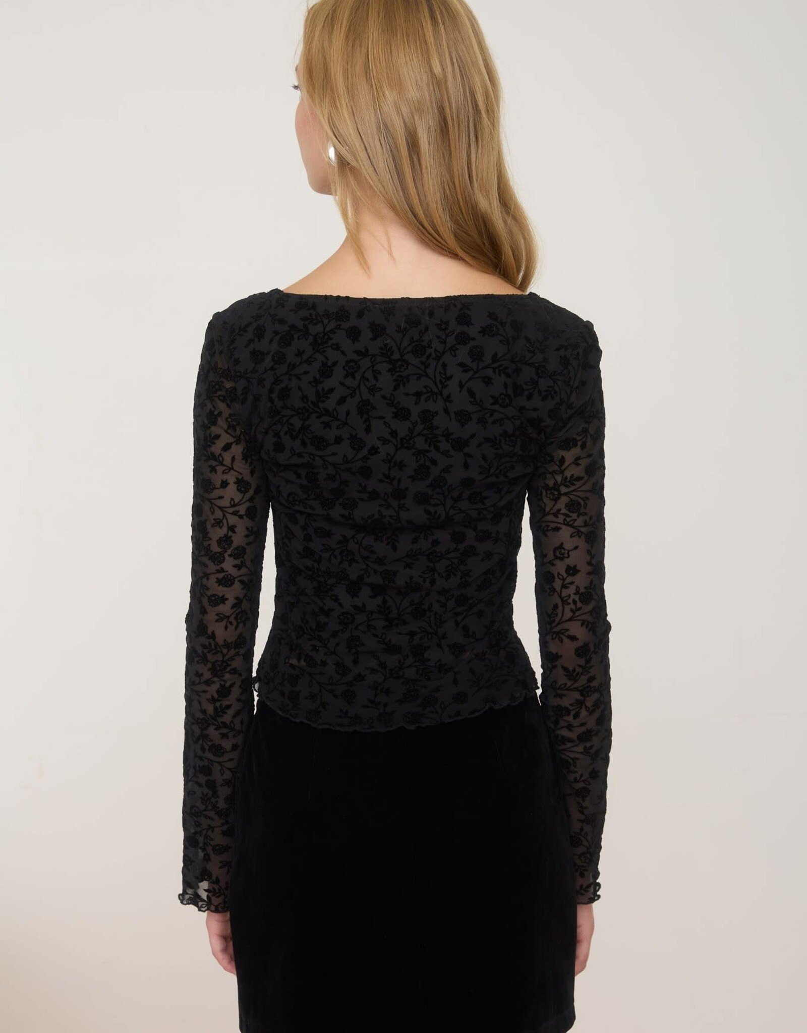 Miss Bliss Blu Velvet Floral Print Long Sheer Slv Knit Top-Black