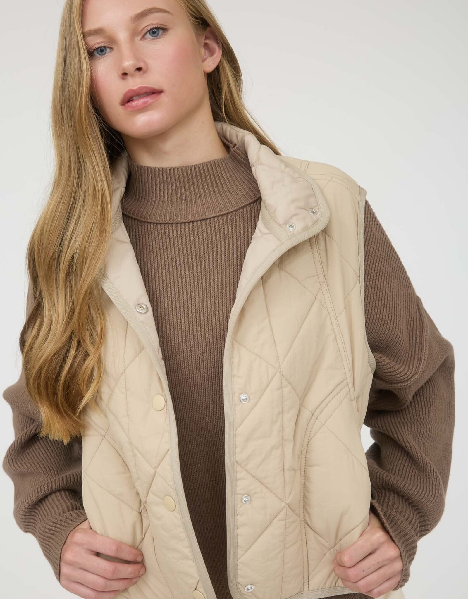 Miss Bliss M&E Snap Button Quilted Puffer Vest-Khaki