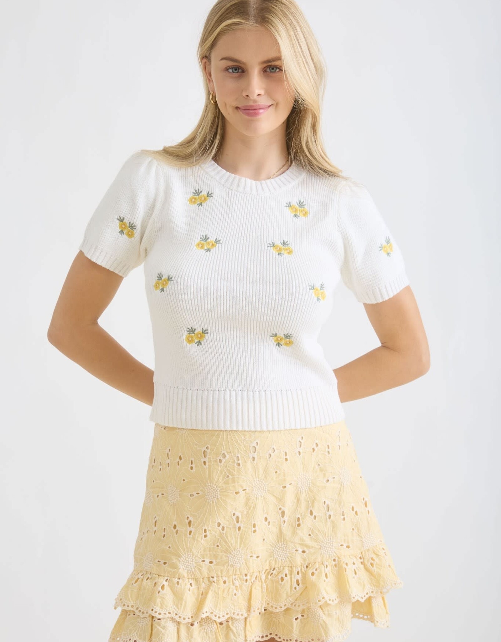 Miss Bliss Blu Floral Embroidery Rnd Nck SS Sweater Top-Ivory/Mult