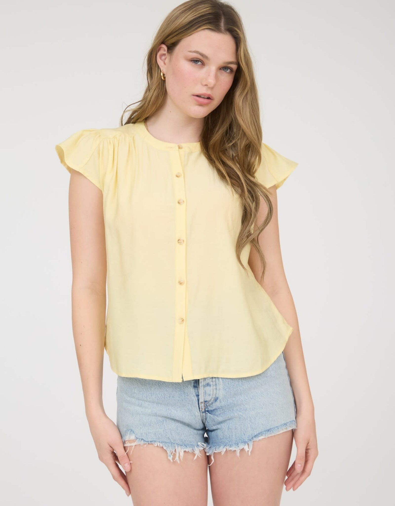 Miss Bliss Blu Ruched Shdr Rfle Slv Button Dwn Top-Butter Y