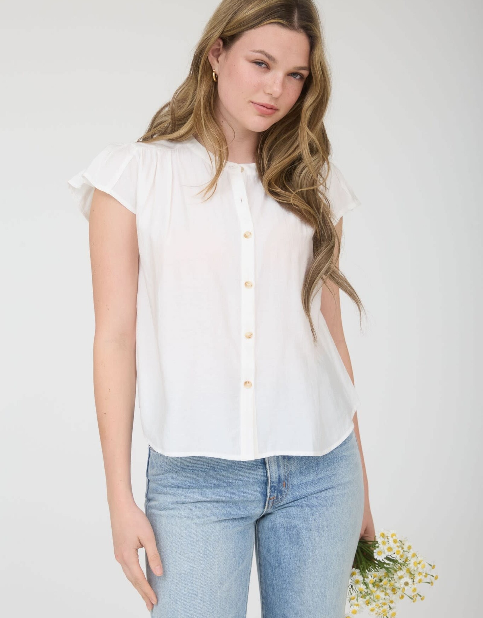 Miss Bliss Blu Ruched Shdr Rfle Slv Button Dwn Top-White