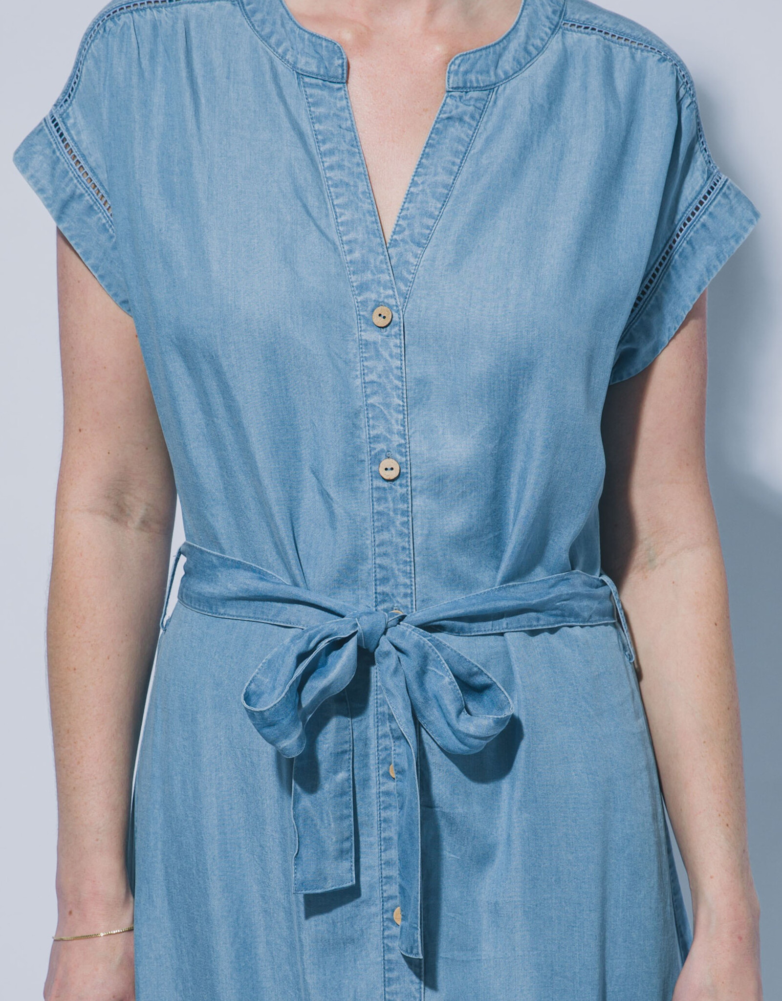 Miss Bliss LT Short Sleeves Belted Chambray Midi Dress