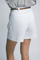 Miss Bliss LT Pleated Linen Shorts W/ Leather Belt WHITE