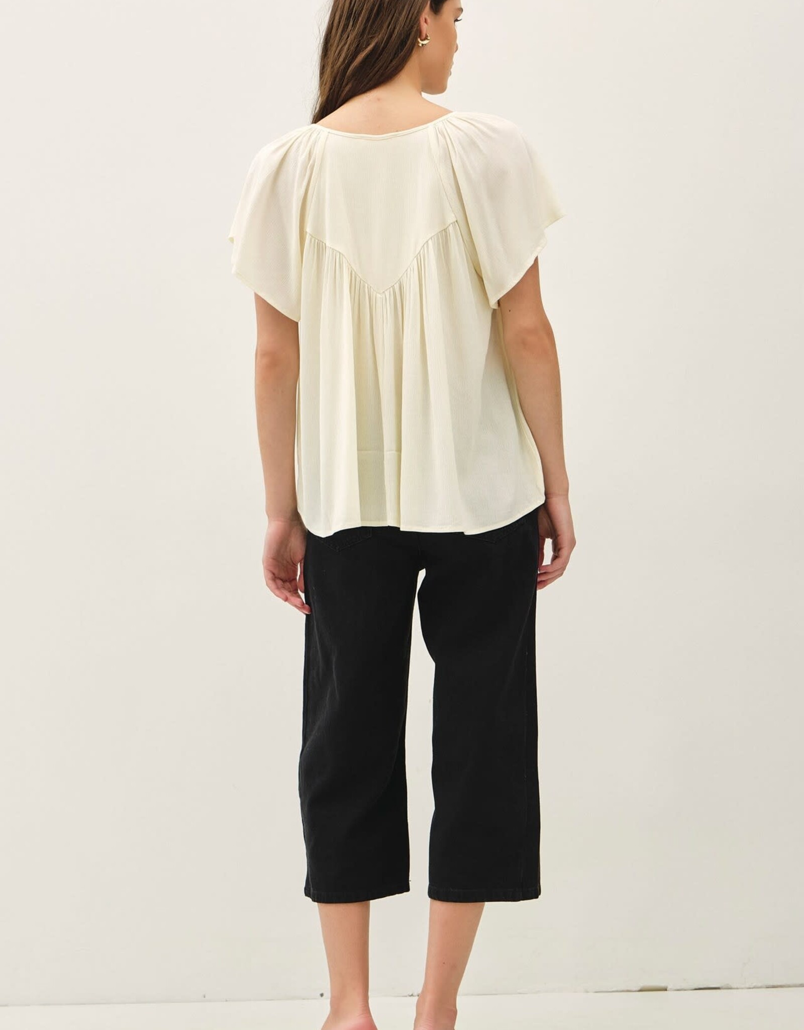 BC Flutter Crinkly Woven Blouse-Cream