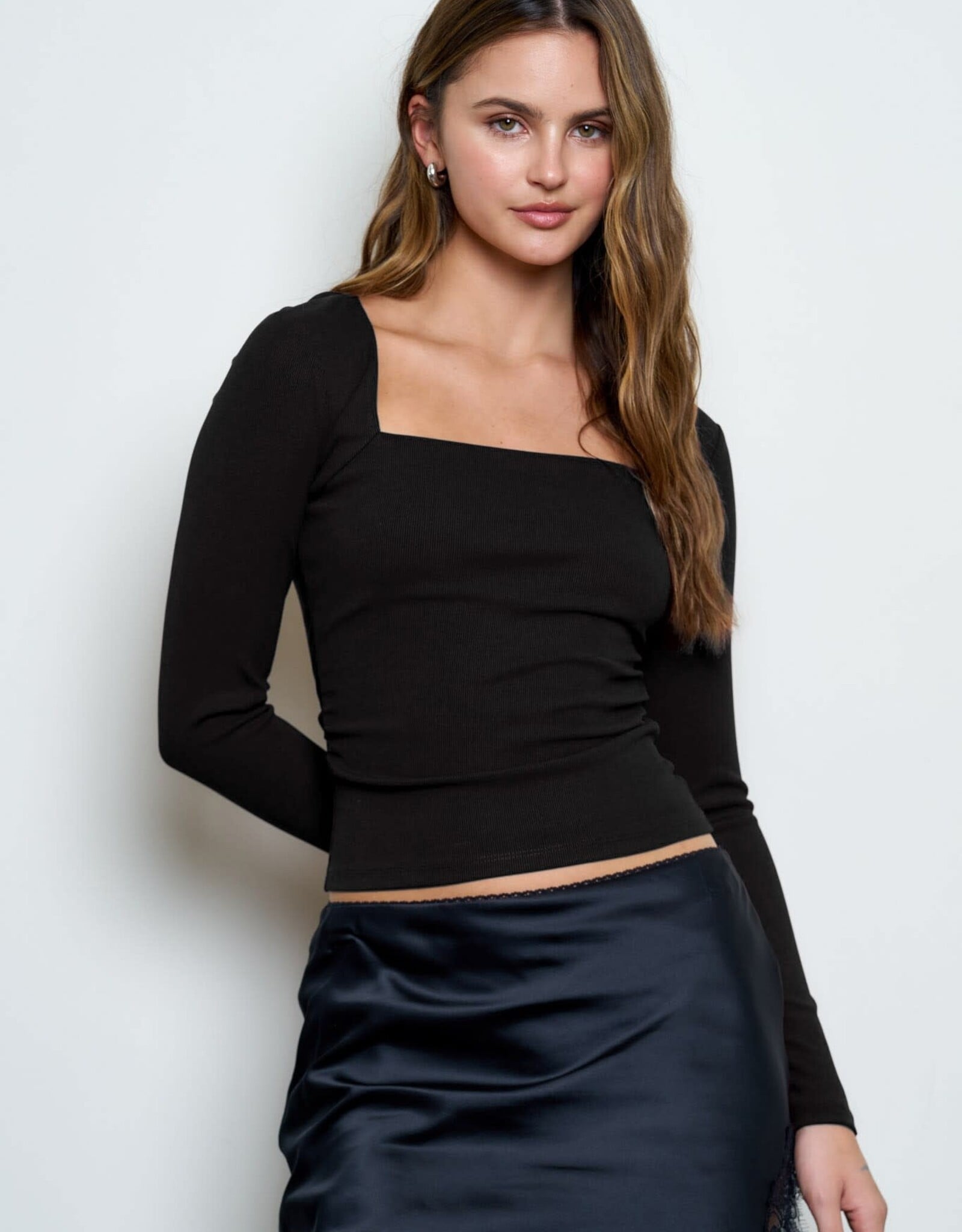 Miss Bliss Blu Sqr Nck Ls Ruched Sides Knit Top-Black