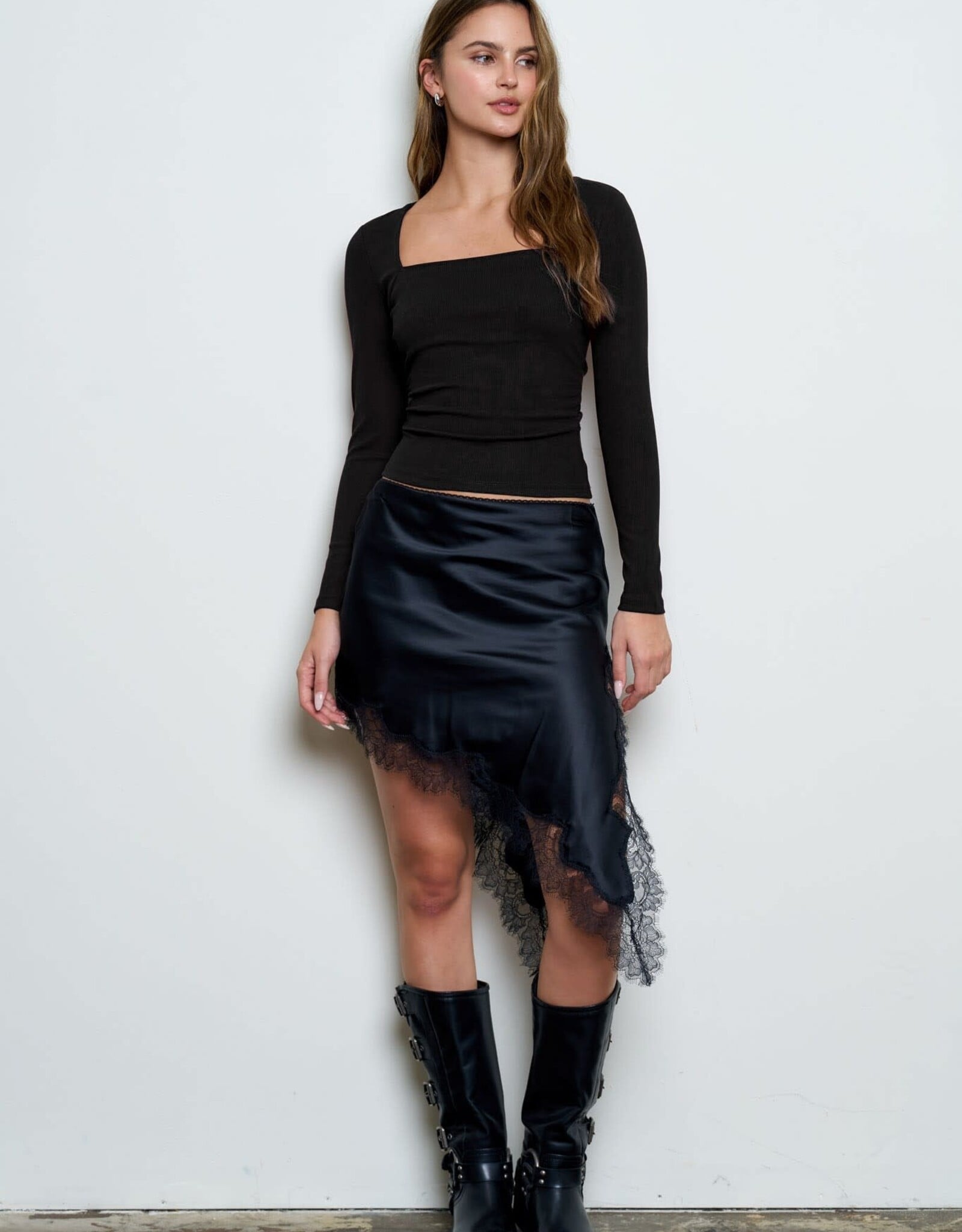 Miss Bliss Blu Sqr Nck Ls Ruched Sides Knit Top-Black