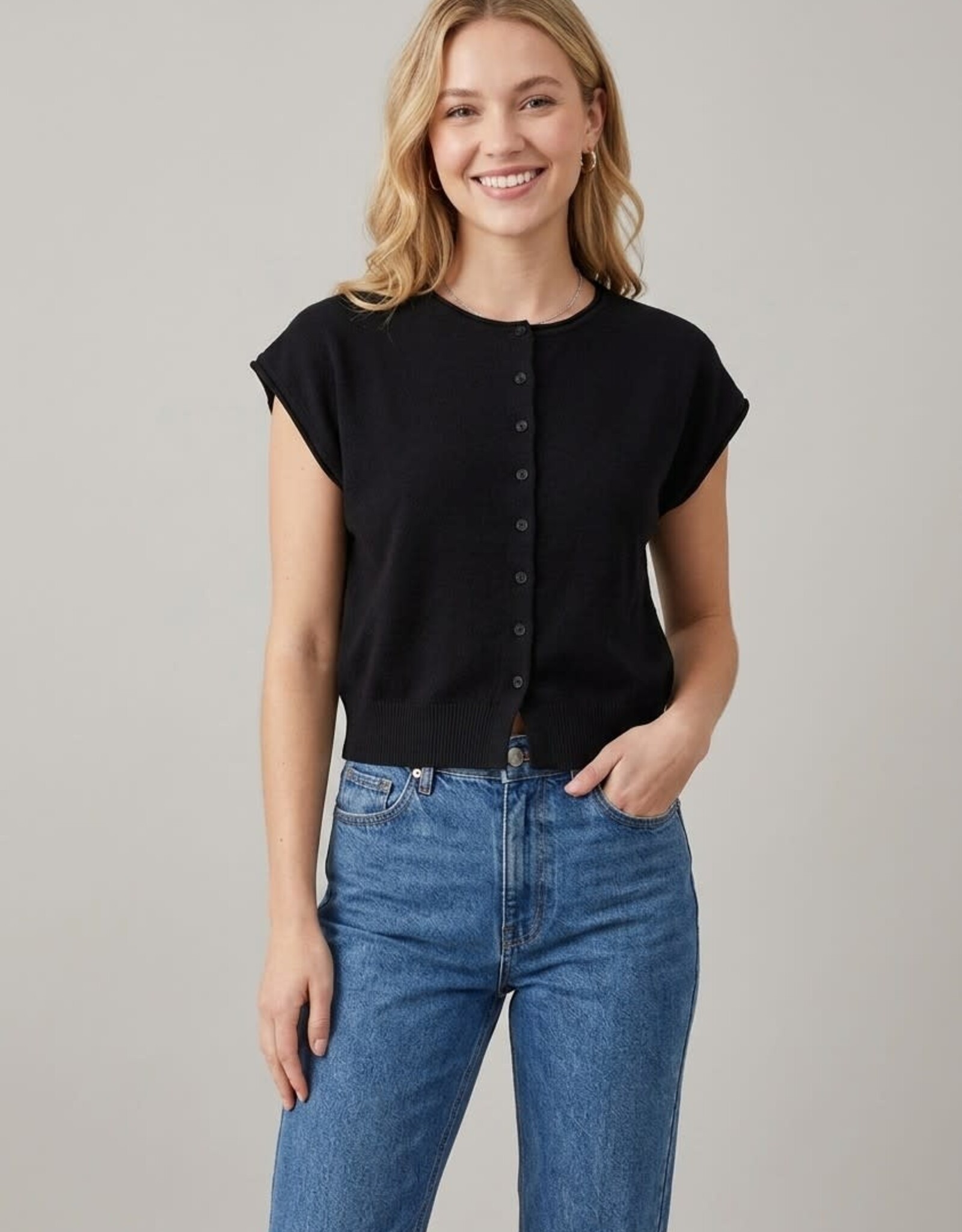 Miss Bliss Dream Chic SS Cropped Cardigan-Black