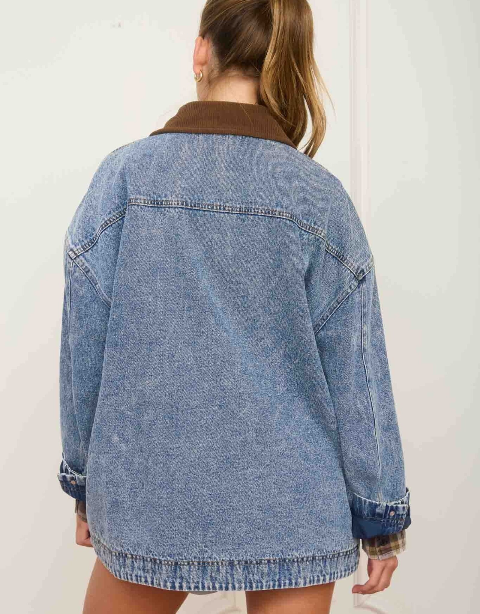 Miss Bliss J.O.A. Contrast Collar Latch Hook Washed Denim Jacket