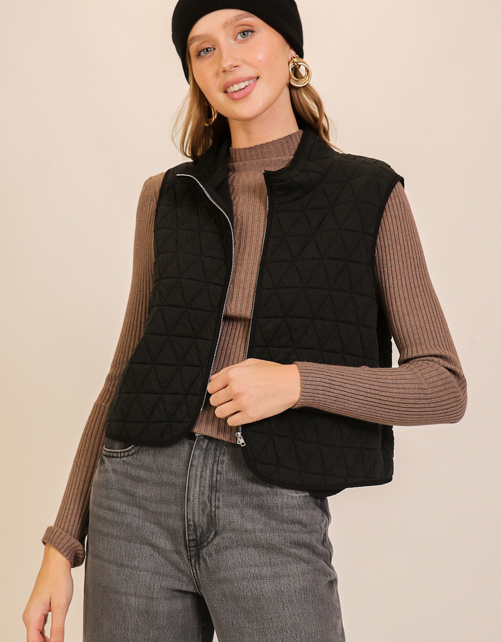 Miss Bliss Timing Quilted Zip Up Vest-Black