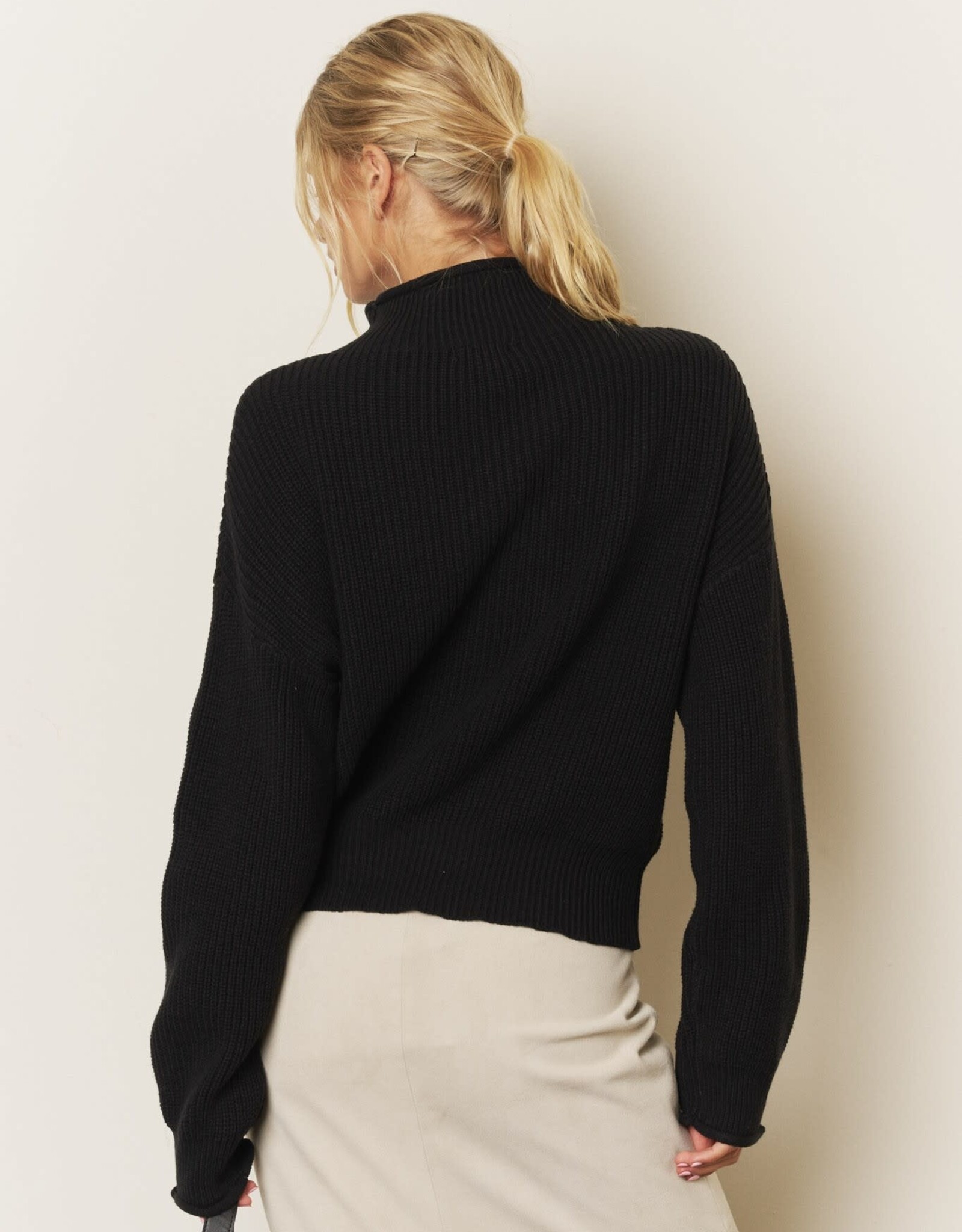Miss Bliss Blu Ribbed Rolled Mock Nck Cropped Knit Swtr-Black