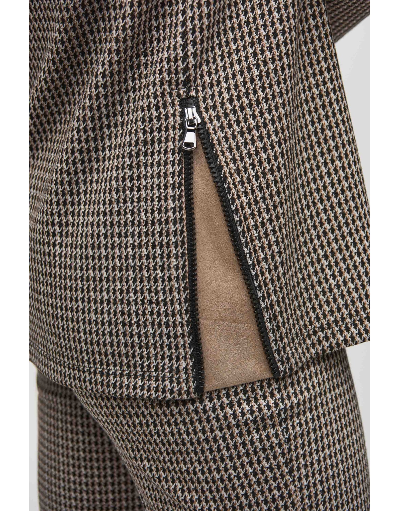 JOSEPH RIBKOFF 244074 TOP