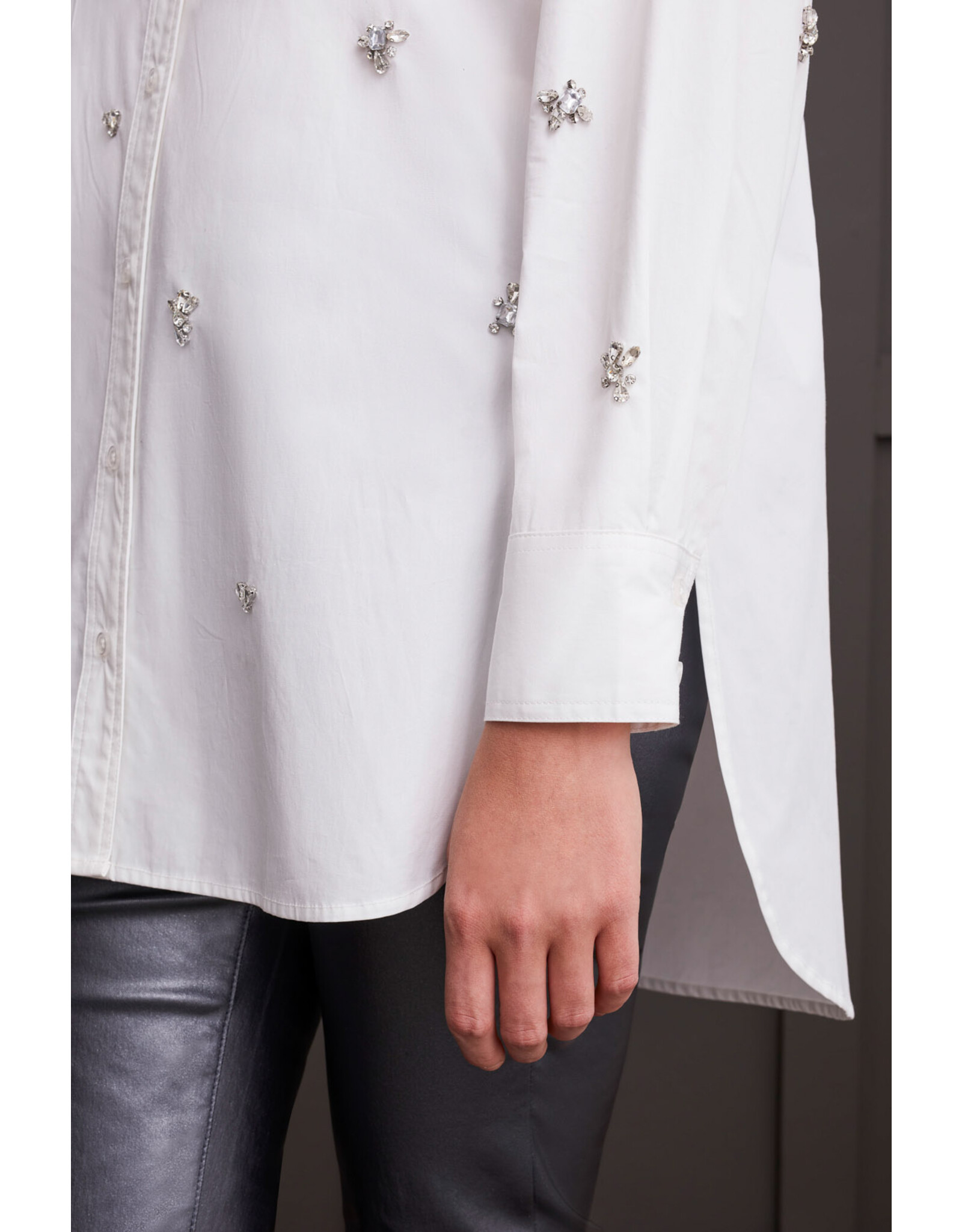 TRIBAL 5663O-5119 TOP