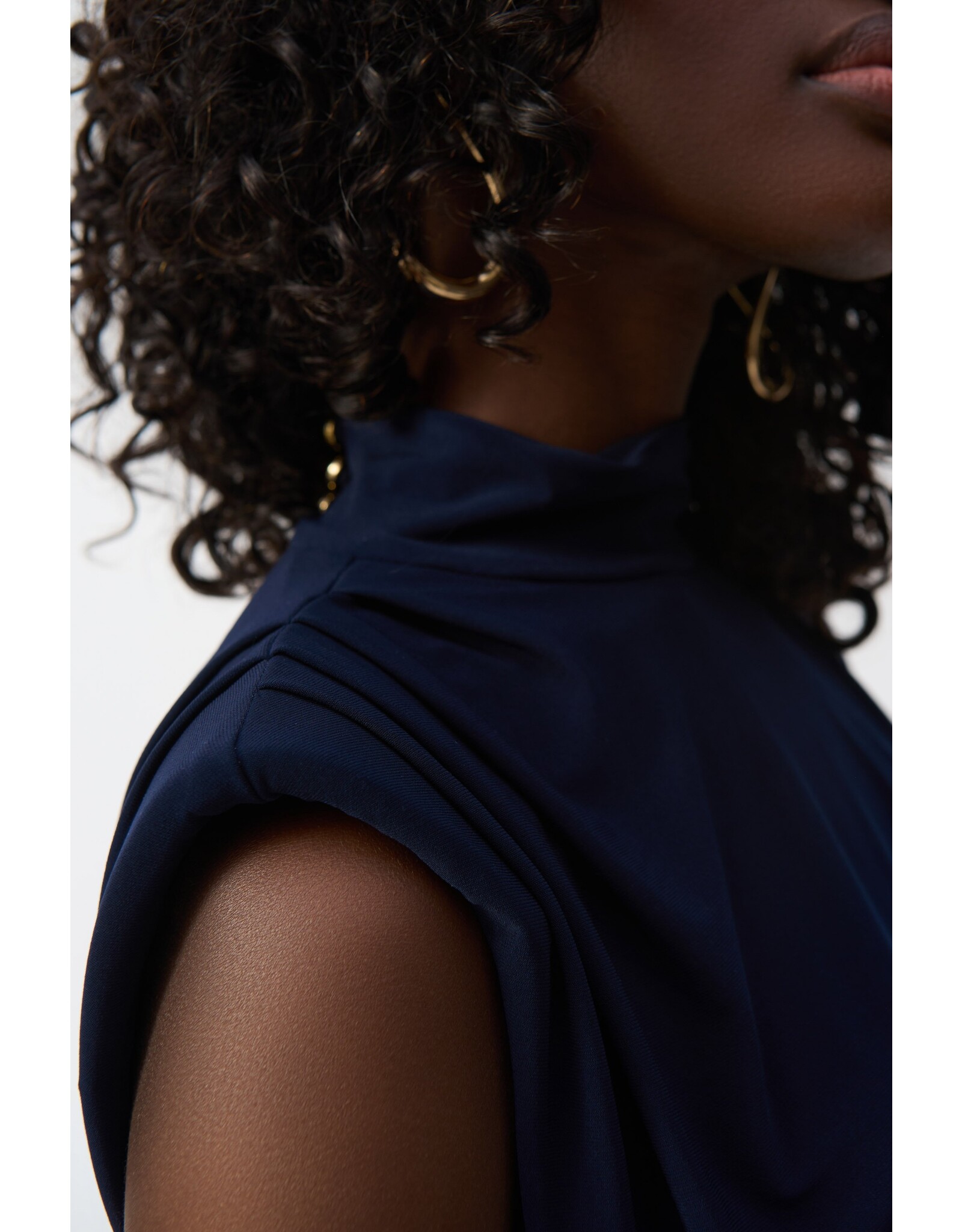 JOSEPH RIBKOFF 251022 TOP
