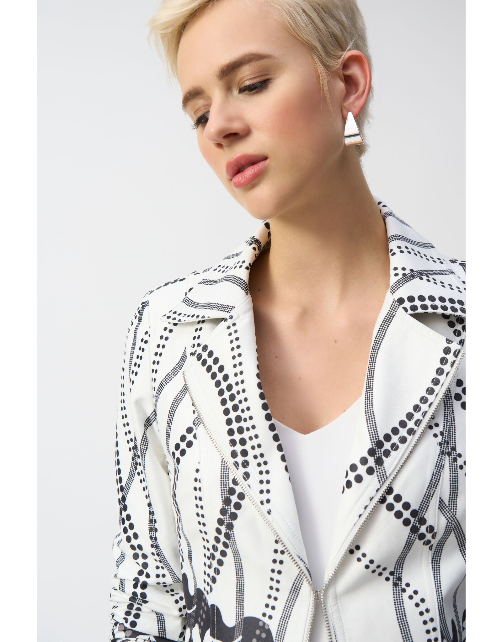 JOSEPH RIBKOFF 251910 JKT