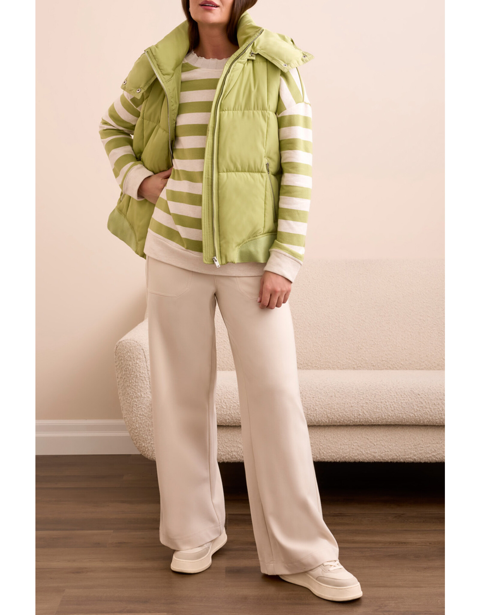 TRIBAL 2247O-8272