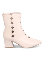 DJANGO AND JULIETTE MAMUNS BOOT