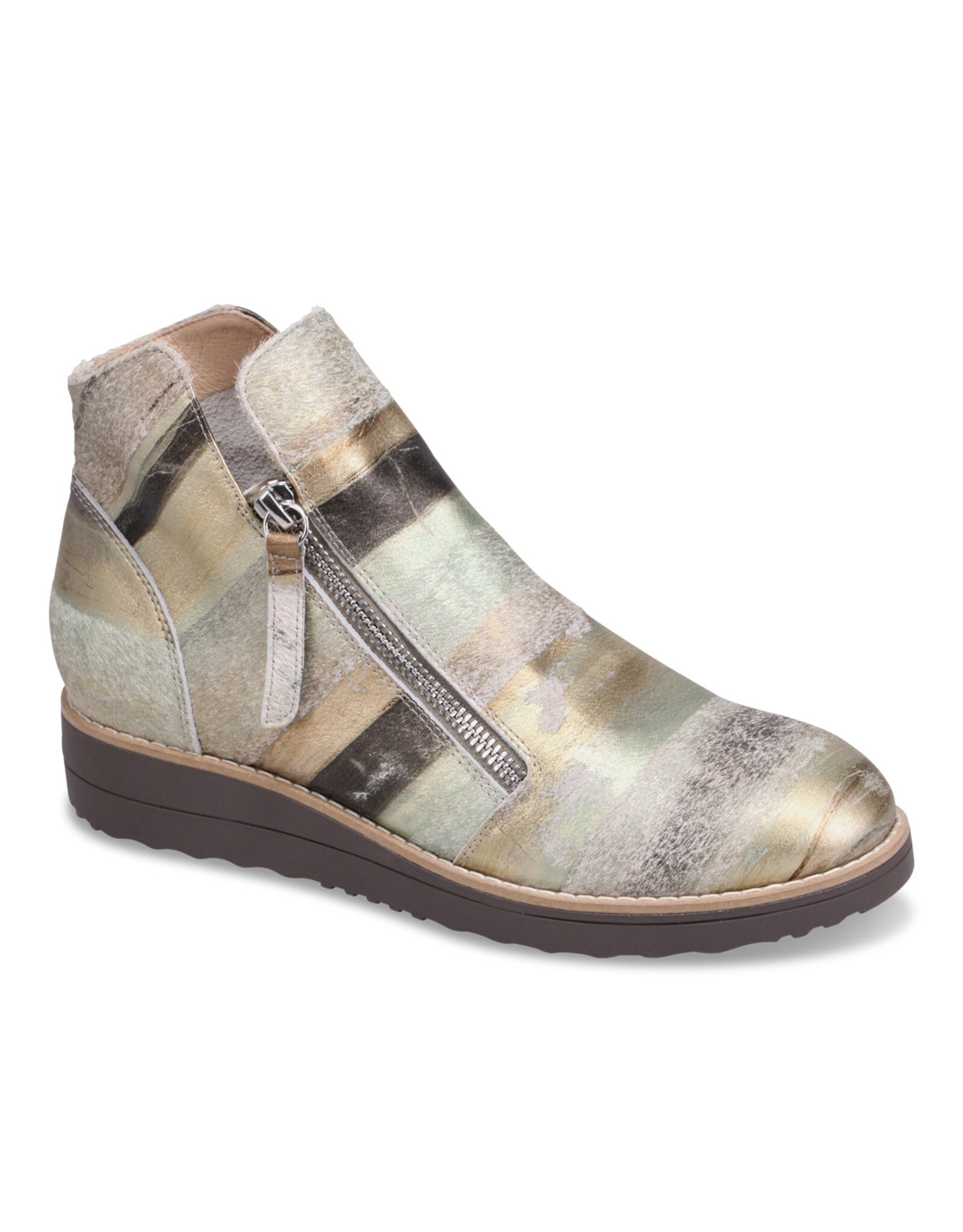 DJANGO AND JULIETTE OHMY BOOT