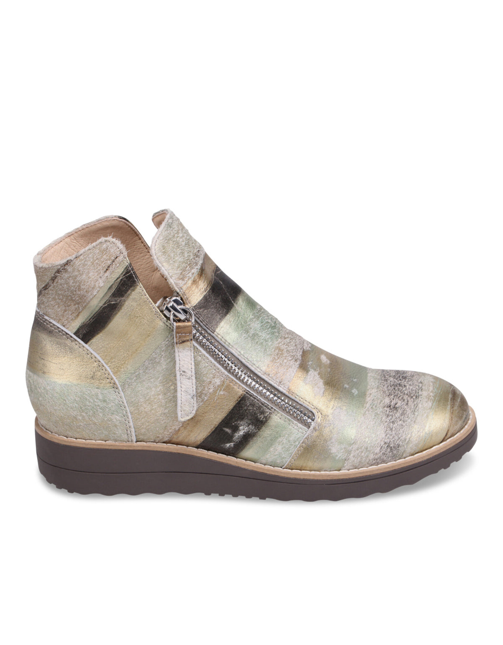 DJANGO AND JULIETTE OHMY BOOT